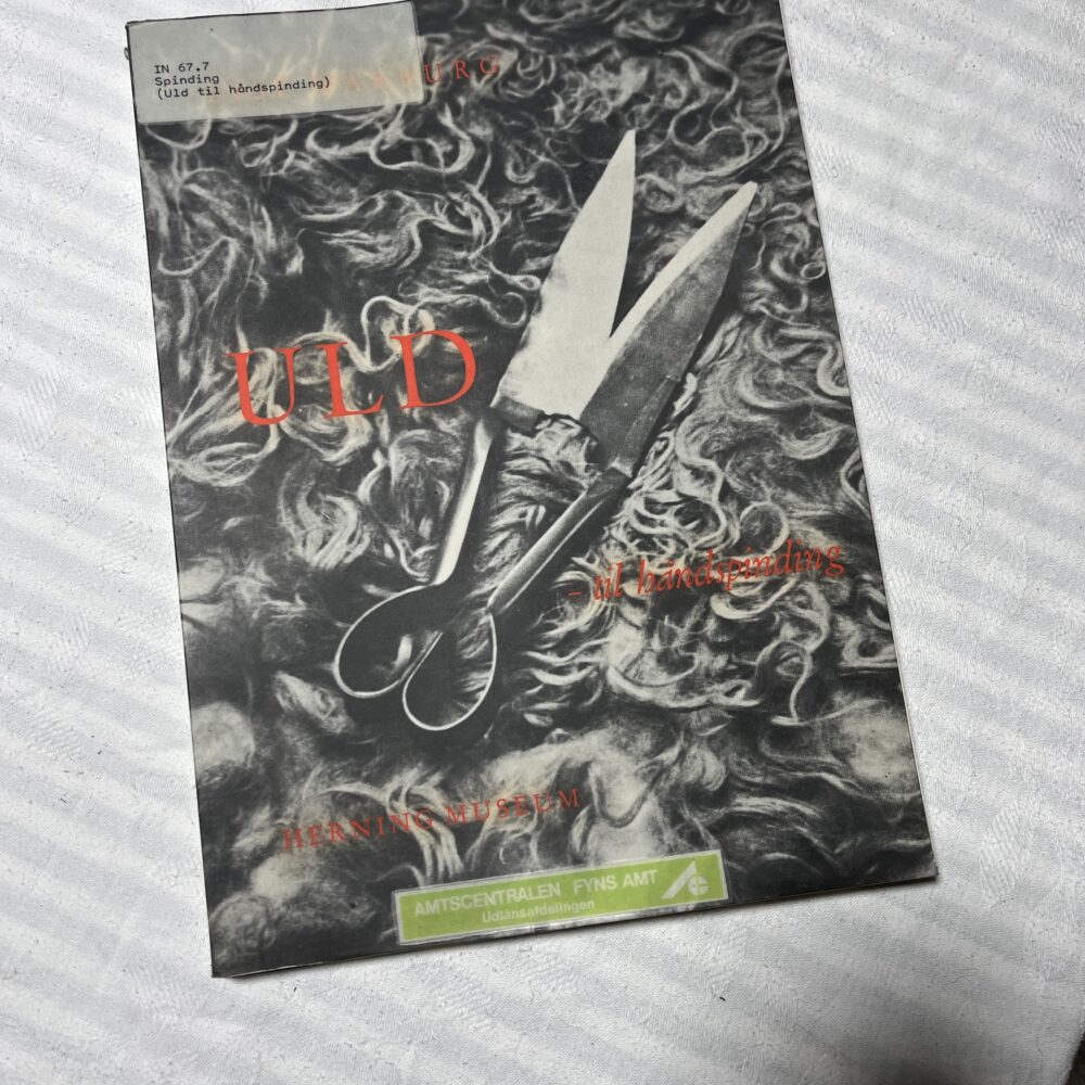 Uld til håndspinding af Lise Warburg